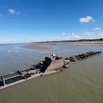 Belle - A 300m De La 