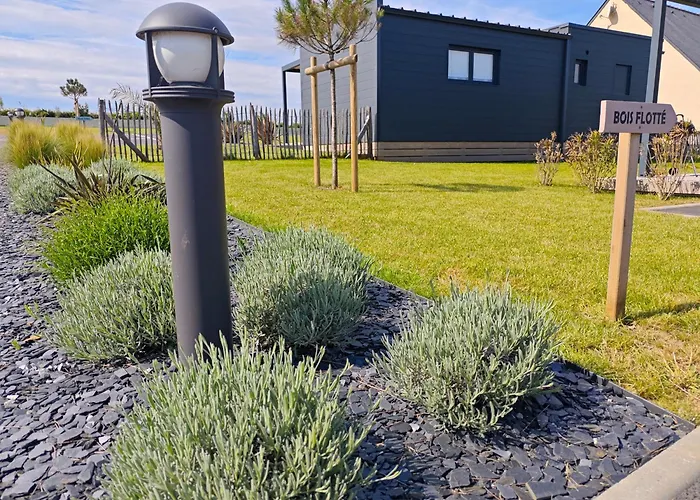 Belle - A 300m De La 